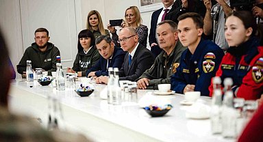 Putin, Ukrayna askerleri bölgeden çıkarıldıktan sonra ilk kez Kursk'u ziyaret etti