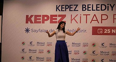 "Akademisyen Anne" Kepez Kitap Fuarı'nda