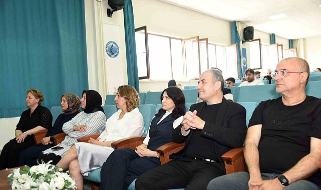 "Enflasyon ve Gençlik: Geleceğe Yatırım" konferansı düzenlendi