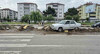 Refüje çıkan sürücü, aracı bırakıp olay yerinden kaçtı