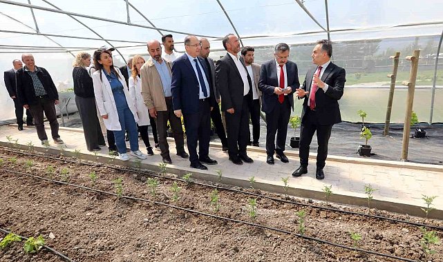 Rektör Yılmaz'dan üretim odaklı eğitime tam not