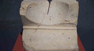 Roma Dönemi'ne ait güneş saati Samsun Müzesi'nde sergileniyor