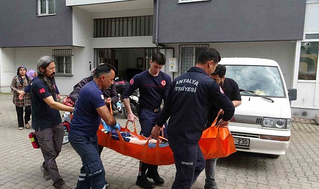 Sağlık ekiplerinin müdahalesi ile hayata döndürüldü, öldüğünü düşünen yakını "Beni de öldürün" diyerek feryat etti