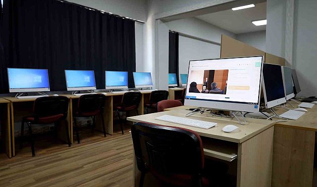 Sakarya Büyükşehir gençlerin geleceğine yatırım yapıyor