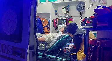 Sakarya'da otomobil ile motosiklet çarpıştı: 3 yaralı