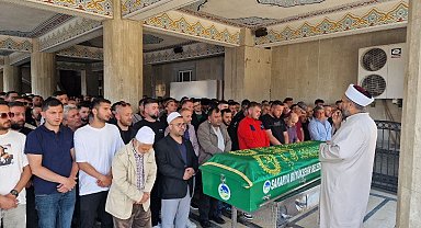 Sakarya'daki feci kazada hayatını kaybeden genç sürücü toprağa verildi