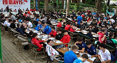 Sakaryalı sporcular Başkan Alemdar'la buluştu