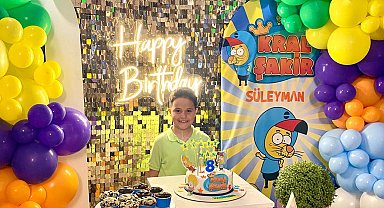 Salihli'de şehit oğluna doğum günü sürprizi