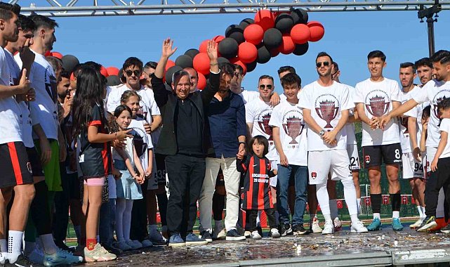 Şampiyon Denizli İdmanyurdu sahipsiz kaldı