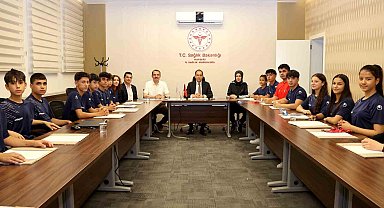 Şampiyon sporculardan İl Sağlık Müdürü Erşan'a ziyaret