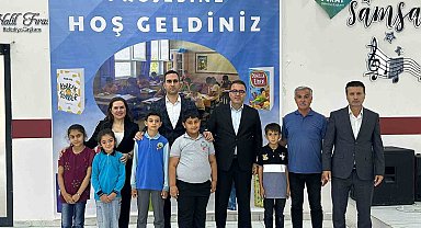 Samsatlı pırlanta öğrencilere altın takıldı