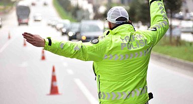 Samsun'da Kurban Bayramı tedbirleri kapsamında 7 bin 243 trafik personeli görevlendirildi