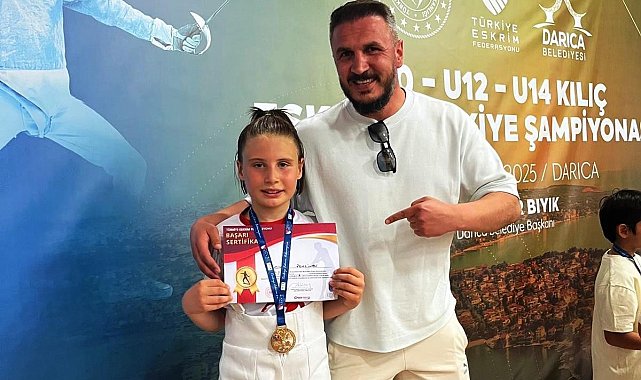 Samsunlu minik eskrimci gözünü olimpiyatlara dikti