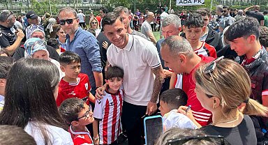Samsunsporlu oyunculardan miniklere motivasyon ziyareti