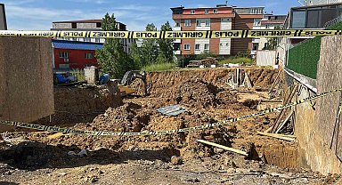 Sancaktepe'de inşaat alanında toprak kayması: 3 işçi kurtarıldı