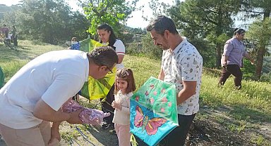 Sarıgöl'de gökyüzü uçurtmalarla renklendi