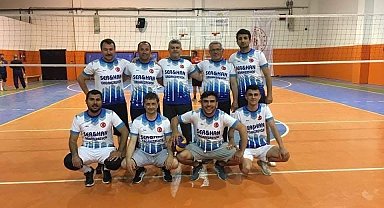 Sarıgöl'de Kaymakamlık Voleybol Kupası heyecanı başladı