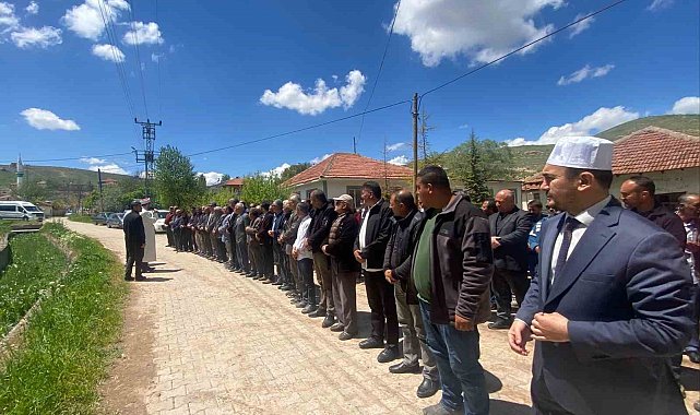 Sarıkaya'da vatandaşlar yağmur duasına çıktı