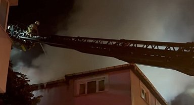 Sarıyer'de anaokulunda başlayan yangın yan binaya sıçradı: 2 kişi dumandan etkilendi