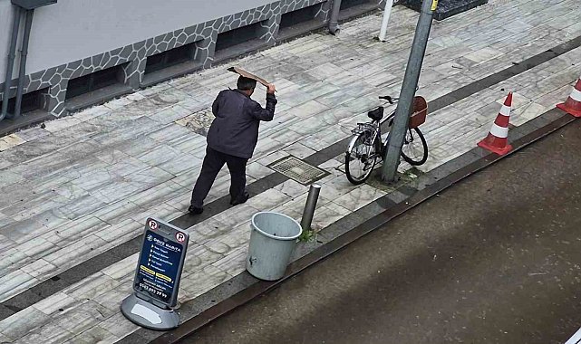 Şehir merkezinde dolu yağışı etkili oldu