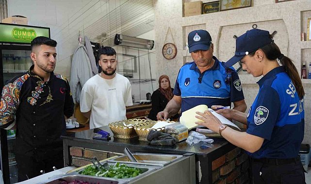 Şehitkamil zabıta ekiplerinden tavuk denetim