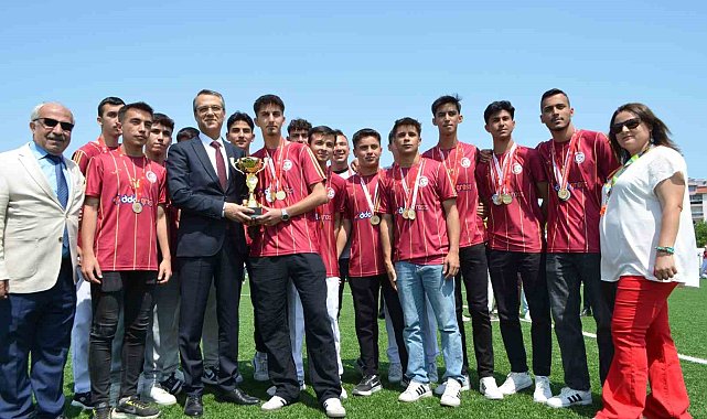 Selendi'de 19 Mayıs coşkuyla kutlandı