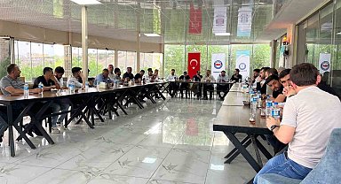 Sendika üyeleri toplu sözleşmeye hazırlanıyor