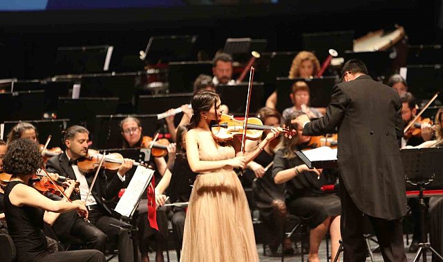 Senfoni Orkestrası'ndan coşkulu 19 Mayıs konseri