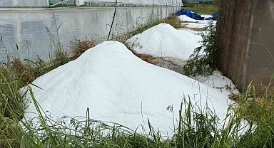 Serik'te sağanak ve dolu tarım arazilerine zarar verdi