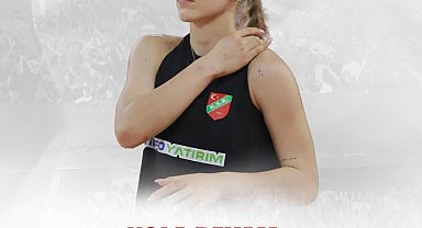Şevval Acıbal, bir sezon daha Karşıyaka Voleybol'da