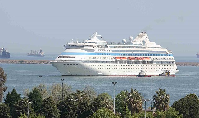 Sezonun ilk kruvaziyeri Samsun'da