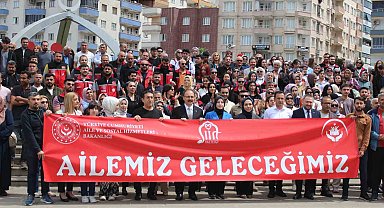 Siirt'te 'Ailemiz Geleceğimiz' yürüyüşü düzenlendi