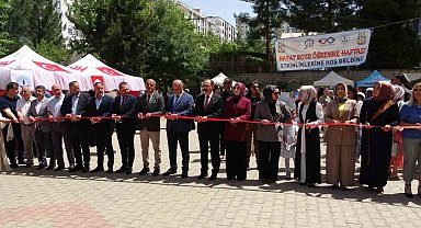 Siirt'te kursiyerler el emeği ürünlerini sergiledi