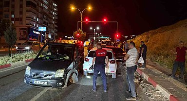 Siirt'te zincirleme trafik kazası: 5 yaralı