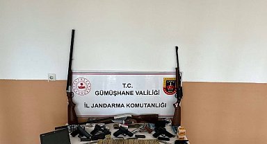 Silah ticareti yapan şahsın evinden cephanelik çıktı