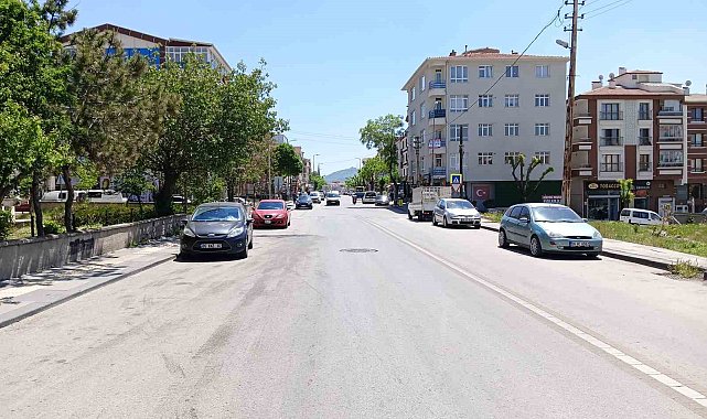 Silahlı kavganın ortasında kalan yaşlı kadın ayaklarından yaralandı