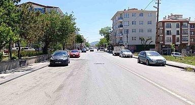 Silahlı kavganın ortasında kalan yaşlı kadın ayaklarından yaralandı