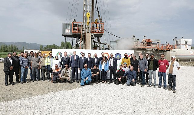 Simav'da ikinci jeotermal su kuyusu devreye alındı