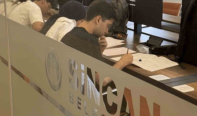 Sincan Millet Kıraathanelerinde AYT deneme sınavı yapıldı