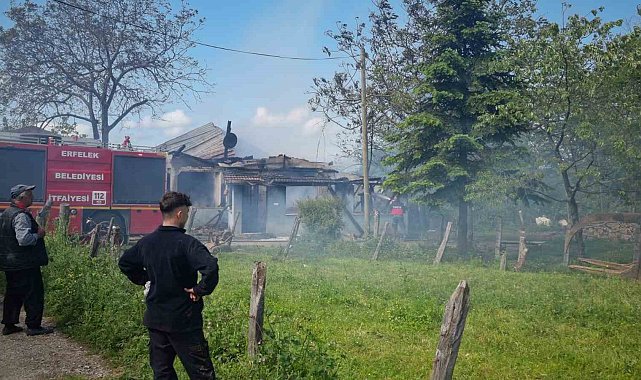 Sinop'ta tek katlı evde yangın