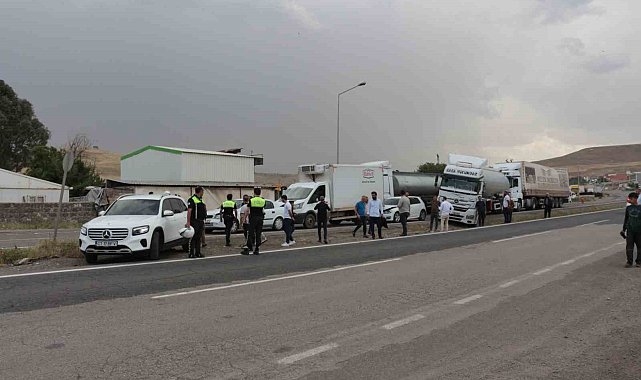 Şırnak'ta 6 aracın karıştığı maddi hasarlı zincirleme kaza