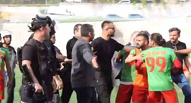 Şırnak'ta koruma polisi, atılan golden sonra çıkan olaylarda futbolcuyu darp etti