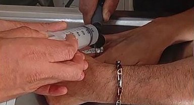 Şırnak'ta vatandaşın parmağına sıkışan yüzük için ekipler seferber oldu