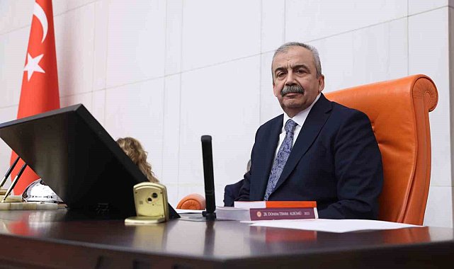 Sırrı Süreyya Önder hayatını kaybetti