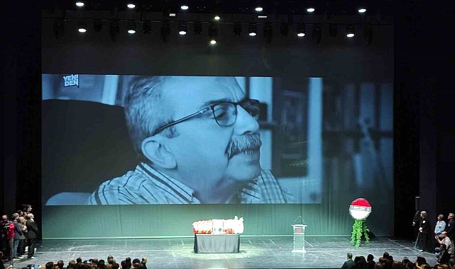 Sırrı Süreyya Önder için Atatürk Kültür Merkezi'nde tören düzenlendi