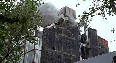 Şişli'de 5 katlı boş binada yangın