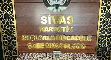 Sivas'ta 13 bin 821 sentetik ecza hap ele geçirildi: 3 tutuklama
