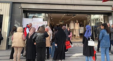 Sivas'ta bayram öncesinde çocuklar bayramlık sevinci yaşadı