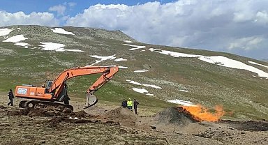 Sivas'ta doğalgaz boru hattında yangın