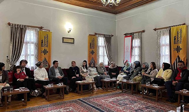 Sivas'ta Edebiyat Akademisi devam ediyor
